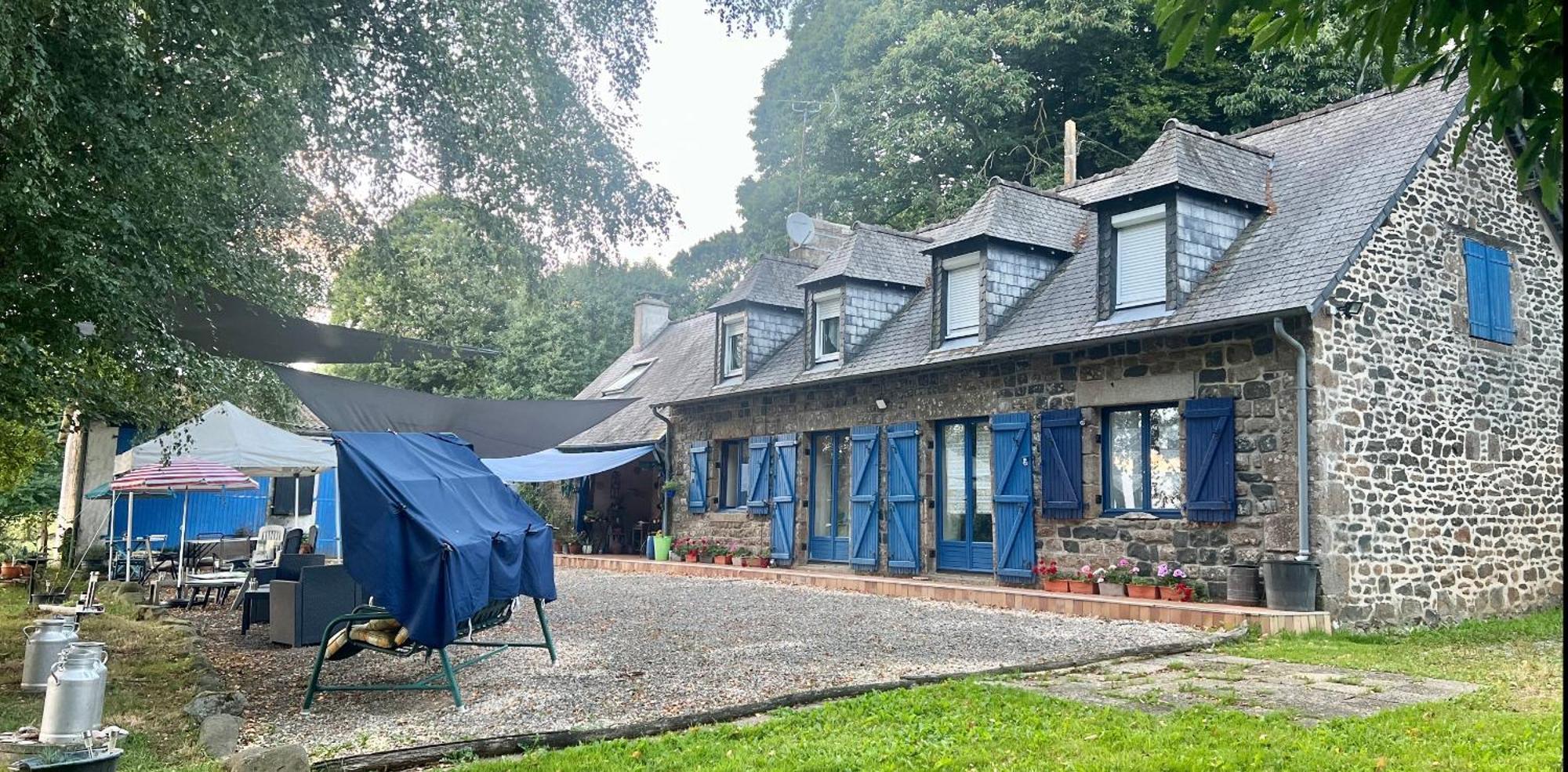 Double & Family Rooms In Tranquility In Blue Saint-Mars-sur-la-Futaie Экстерьер фото